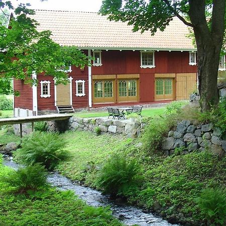 Bjoerka Storgard B&B Motala Bilik gambar