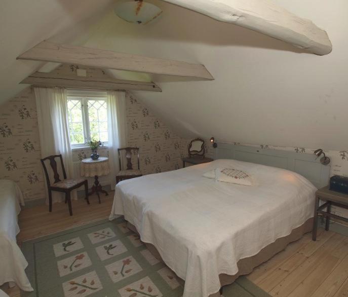 Bjoerka Storgard B&B Motala Bilik gambar